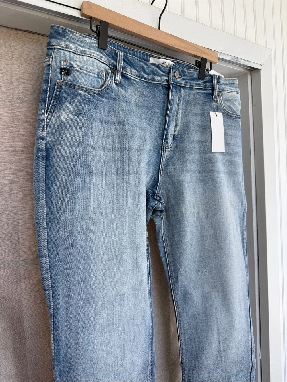 KanCan Mid Rise Jeans - Picture 2 of 10